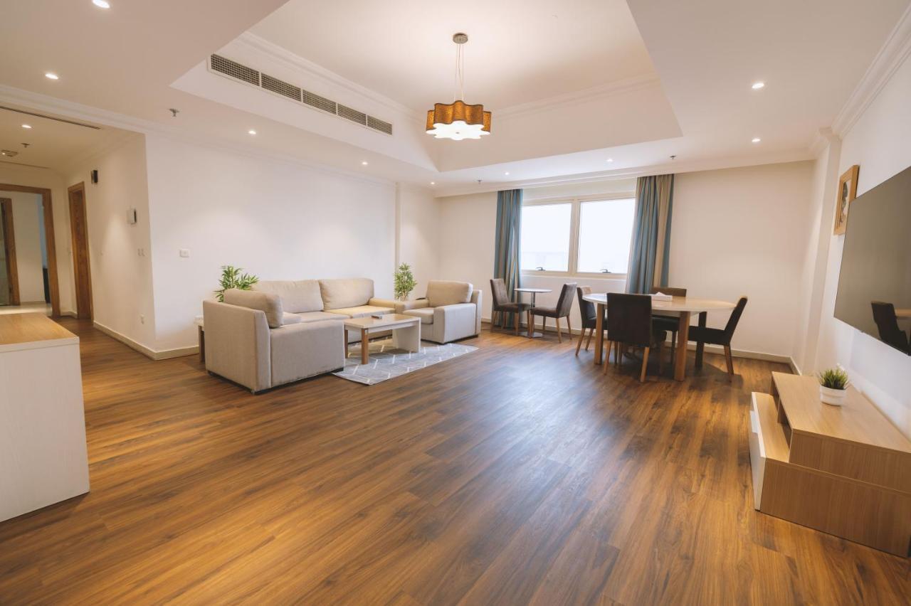 Magnum Hotel & Suites West Bay Ad Dawhah Esterno foto