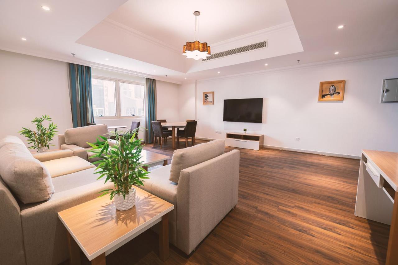 Magnum Hotel & Suites West Bay Ad Dawhah Esterno foto