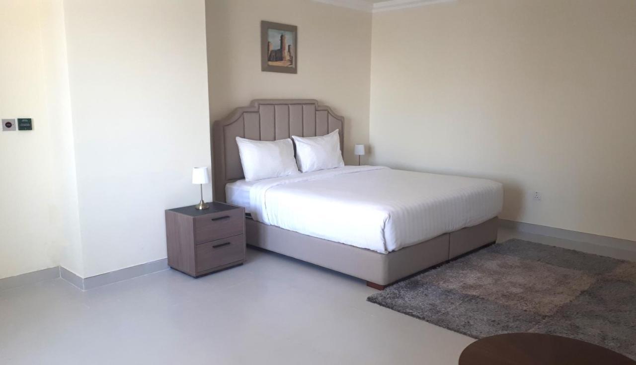 Magnum Hotel & Suites West Bay Ad Dawhah Esterno foto