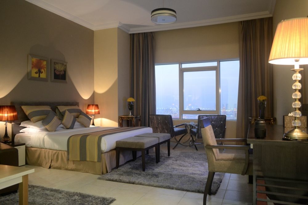 Magnum Hotel & Suites West Bay Ad Dawhah Esterno foto